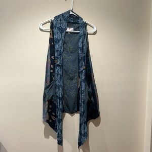 Wild Thing of Chico Ca Vest